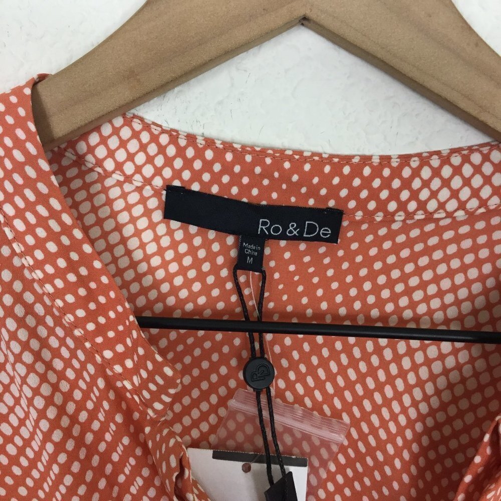 Ro & De Digital Dot‎ Pink Button Down Blouse Size Medium Long Sleeve - Picture 3 of 6